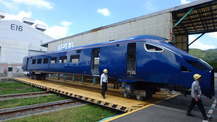 Images reveal first glimpse of Hull Trains’ new bullet train-inspired ...