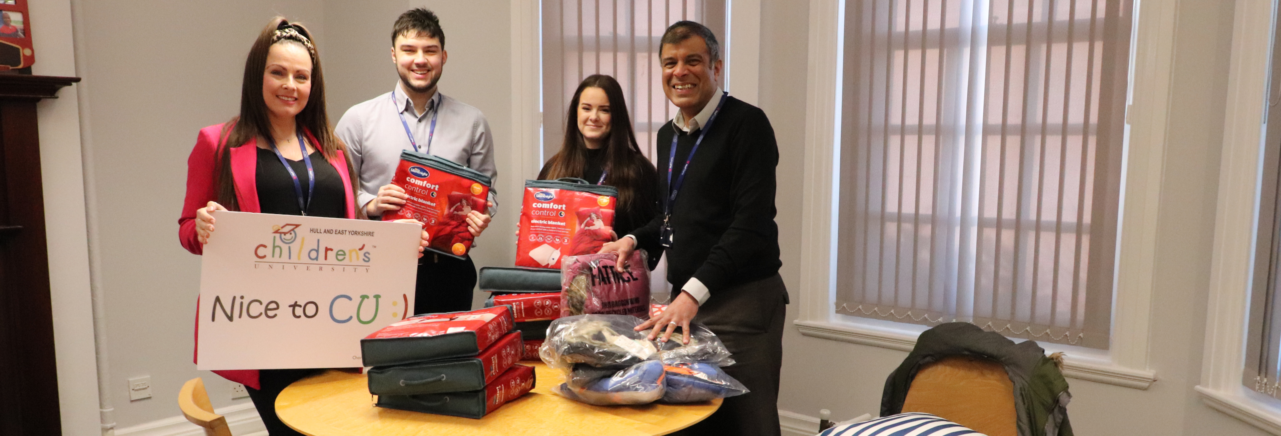 Hull Trains partners with Hull Childrens University to deliver warm packs
